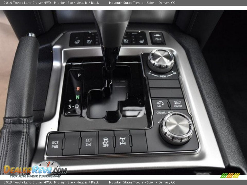 Controls of 2019 Toyota Land Cruiser 4WD Photo #36