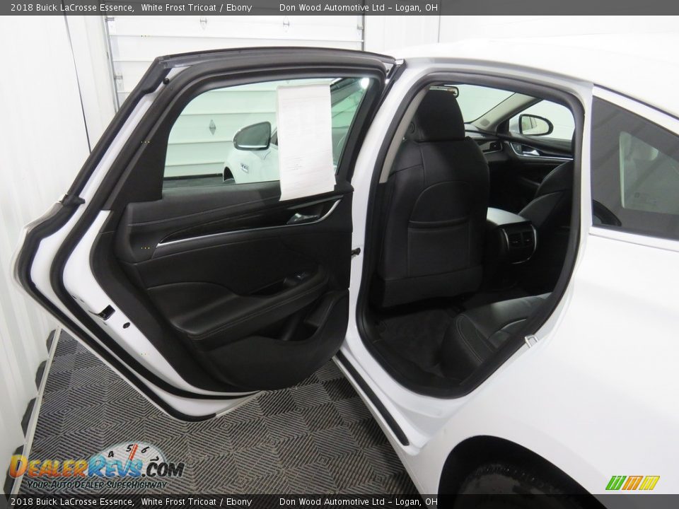 2018 Buick LaCrosse Essence White Frost Tricoat / Ebony Photo #22