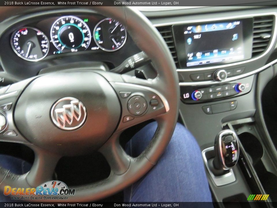 2018 Buick LaCrosse Essence White Frost Tricoat / Ebony Photo #34