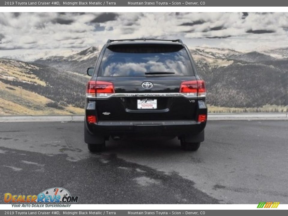 2019 Toyota Land Cruiser 4WD Midnight Black Metallic / Terra Photo #4