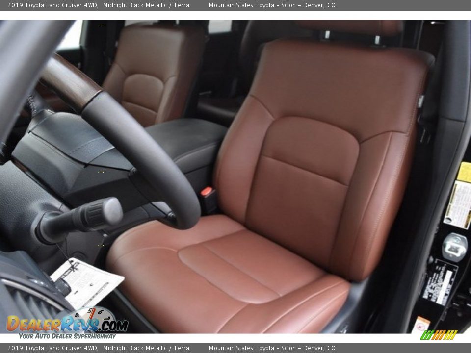 Front Seat of 2019 Toyota Land Cruiser 4WD Photo #7