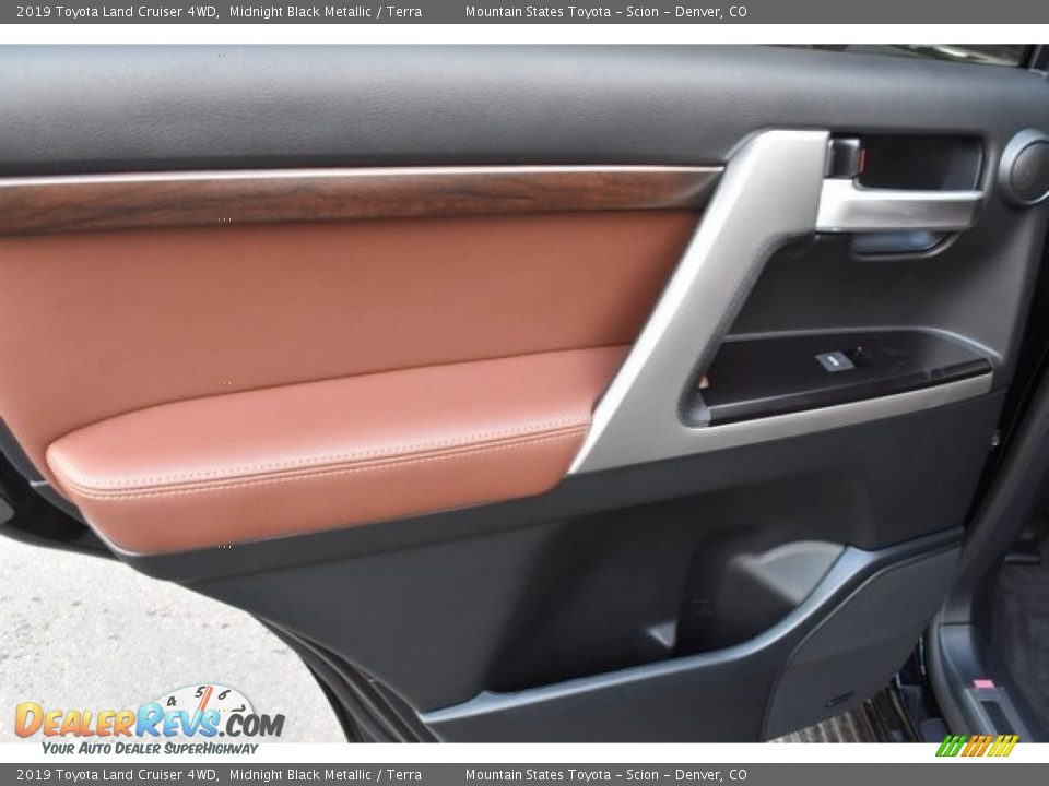 Door Panel of 2019 Toyota Land Cruiser 4WD Photo #26