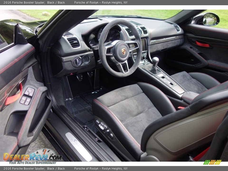 Black Interior - 2016 Porsche Boxster Spyder Photo #12