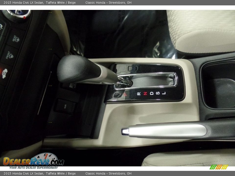 2015 Honda Civic LX Sedan Taffeta White / Beige Photo #32