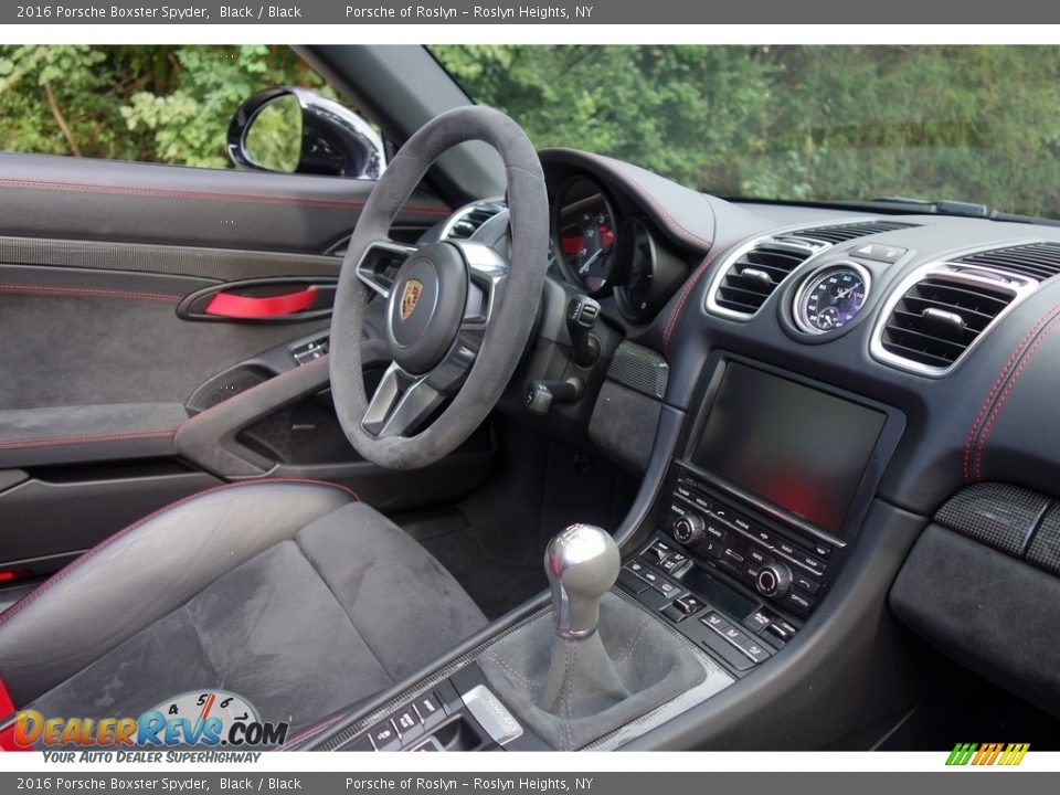 Dashboard of 2016 Porsche Boxster Spyder Photo #22