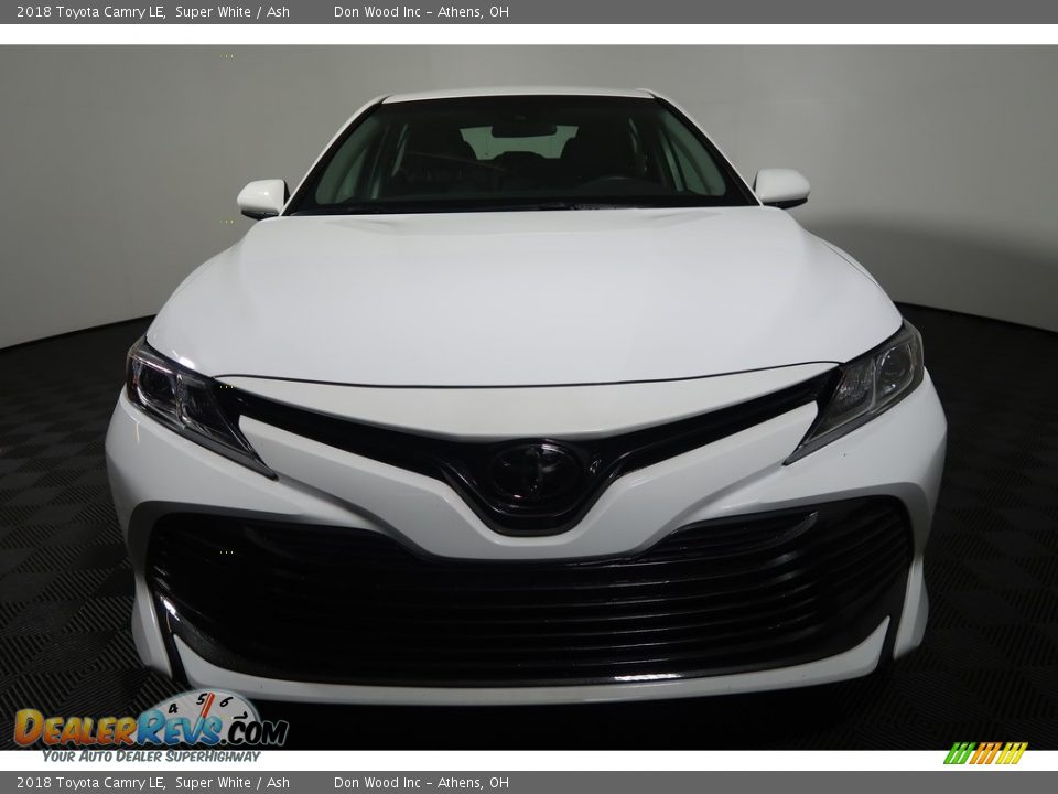 2018 Toyota Camry LE Super White / Ash Photo #5