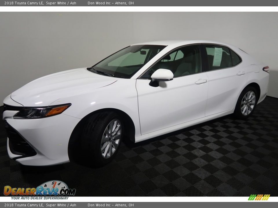 2018 Toyota Camry LE Super White / Ash Photo #7