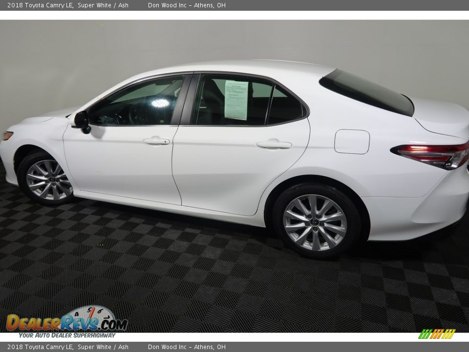 2018 Toyota Camry LE Super White / Ash Photo #8