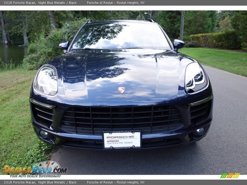 2018 Porsche Macan Night Blue Metallic / Black Photo #2