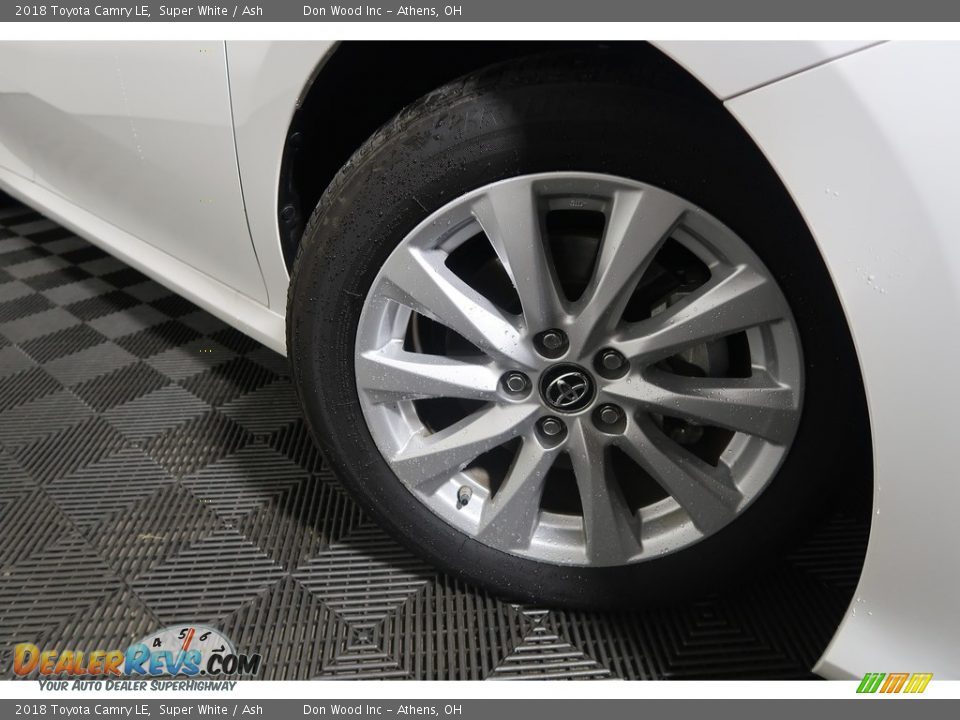 2018 Toyota Camry LE Super White / Ash Photo #26