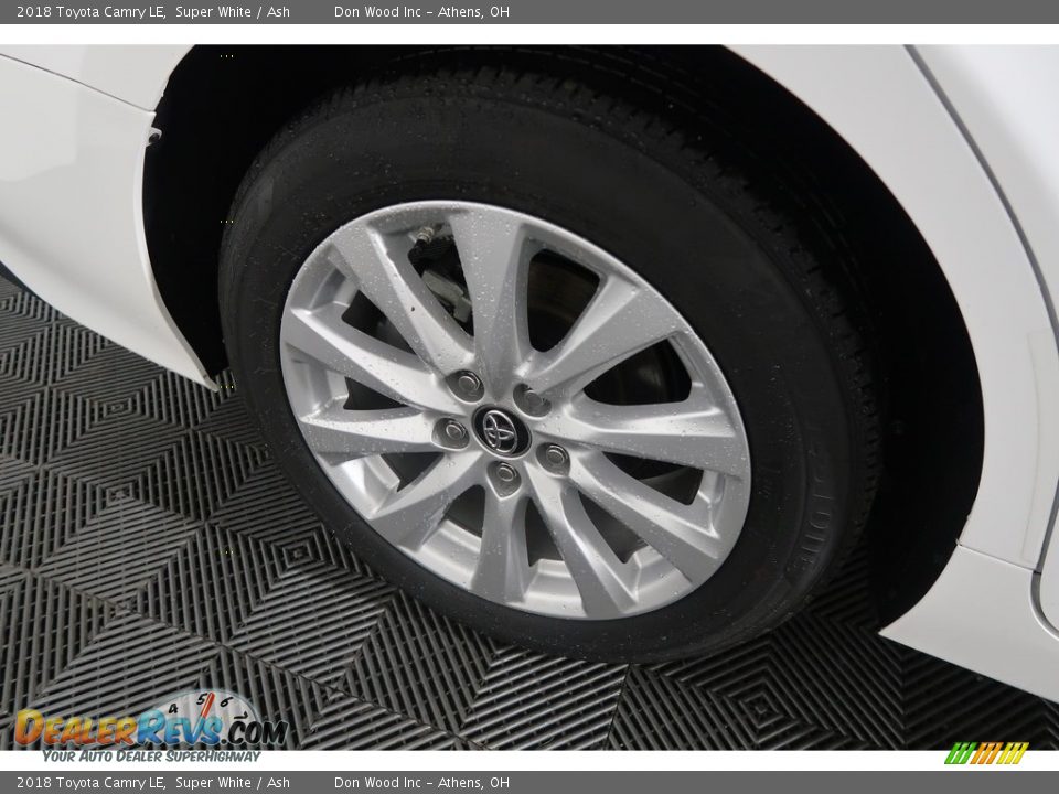 2018 Toyota Camry LE Super White / Ash Photo #27