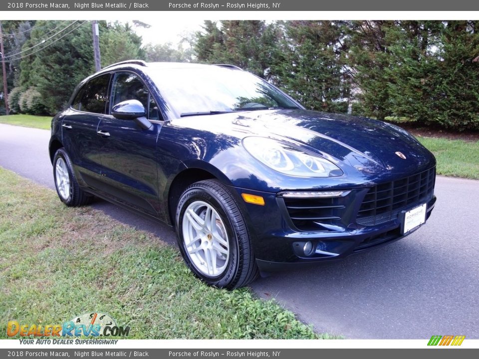 2018 Porsche Macan Night Blue Metallic / Black Photo #8