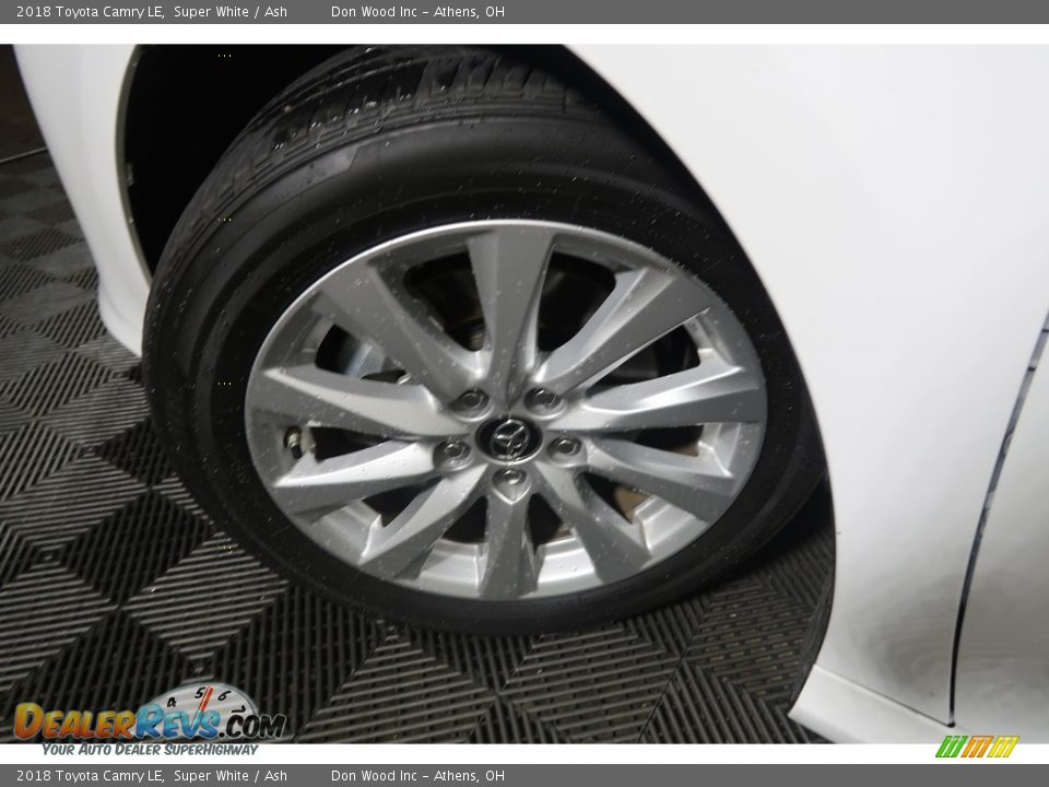 2018 Toyota Camry LE Super White / Ash Photo #29
