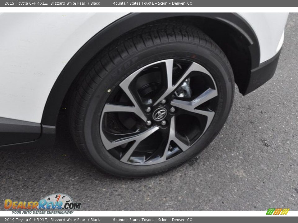 2019 Toyota C-HR XLE Blizzard White Pearl / Black Photo #33