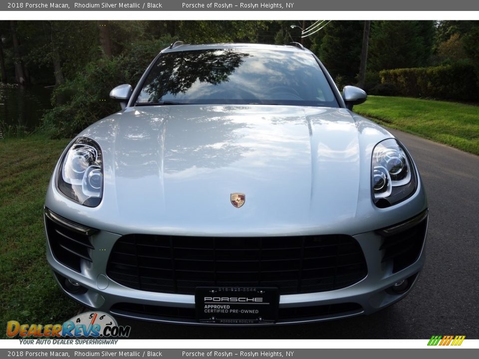 2018 Porsche Macan Rhodium Silver Metallic / Black Photo #2