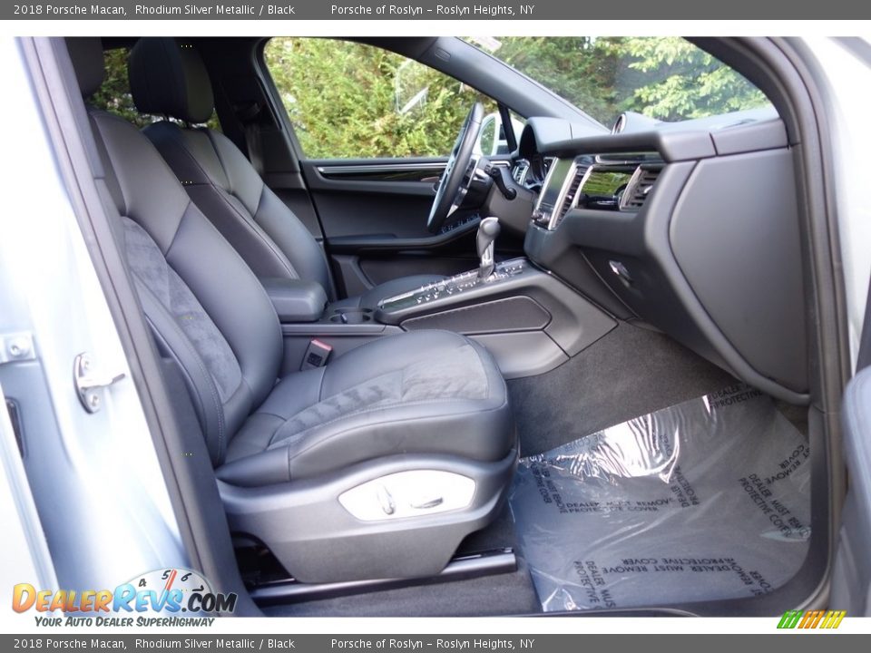 2018 Porsche Macan Rhodium Silver Metallic / Black Photo #15