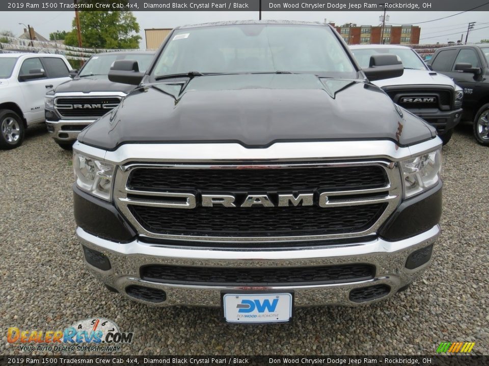 2019 Ram 1500 Tradesman Crew Cab 4x4 Diamond Black Crystal Pearl / Black Photo #5