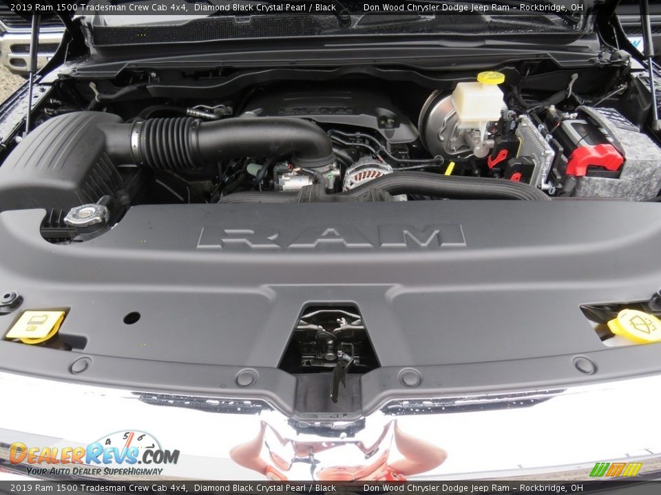 2019 Ram 1500 Tradesman Crew Cab 4x4 Diamond Black Crystal Pearl / Black Photo #7