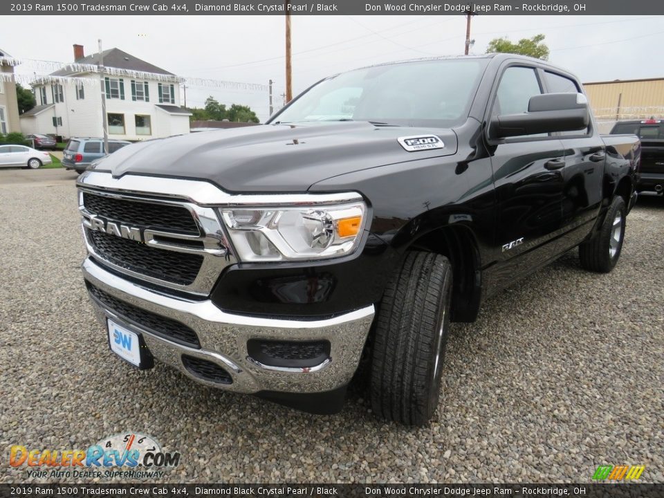 2019 Ram 1500 Tradesman Crew Cab 4x4 Diamond Black Crystal Pearl / Black Photo #8