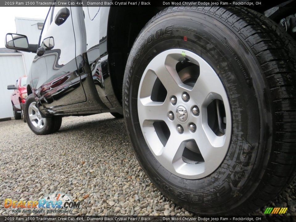 2019 Ram 1500 Tradesman Crew Cab 4x4 Diamond Black Crystal Pearl / Black Photo #10