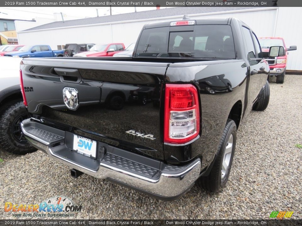 2019 Ram 1500 Tradesman Crew Cab 4x4 Diamond Black Crystal Pearl / Black Photo #13