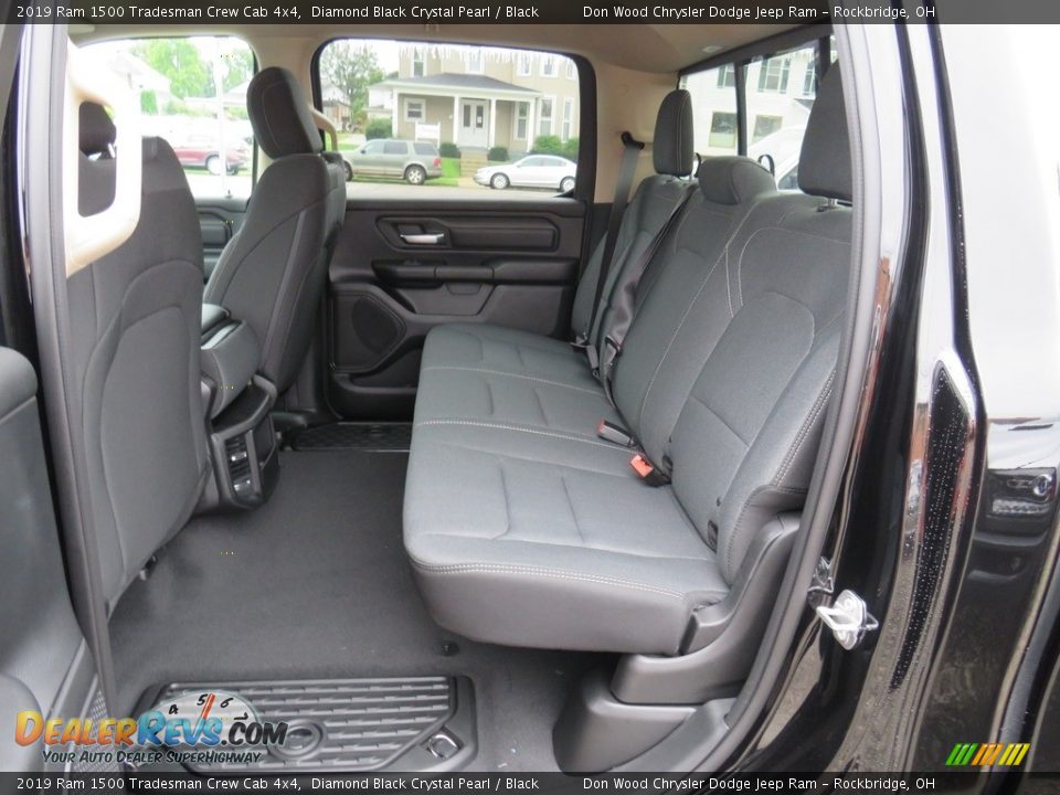 2019 Ram 1500 Tradesman Crew Cab 4x4 Diamond Black Crystal Pearl / Black Photo #21