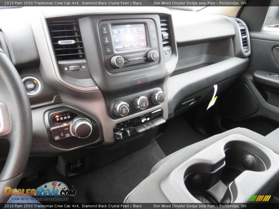 2019 Ram 1500 Tradesman Crew Cab 4x4 Diamond Black Crystal Pearl / Black Photo #30