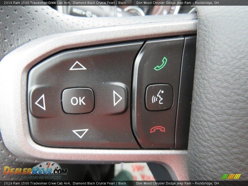 2019 Ram 1500 Tradesman Crew Cab 4x4 Diamond Black Crystal Pearl / Black Photo #35