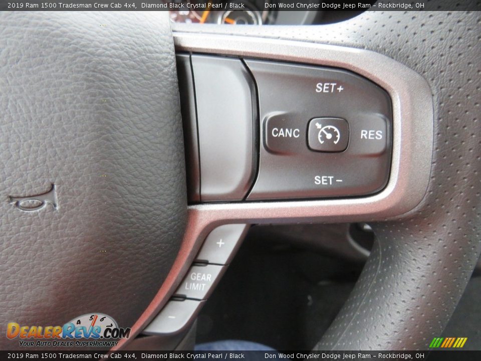2019 Ram 1500 Tradesman Crew Cab 4x4 Diamond Black Crystal Pearl / Black Photo #36