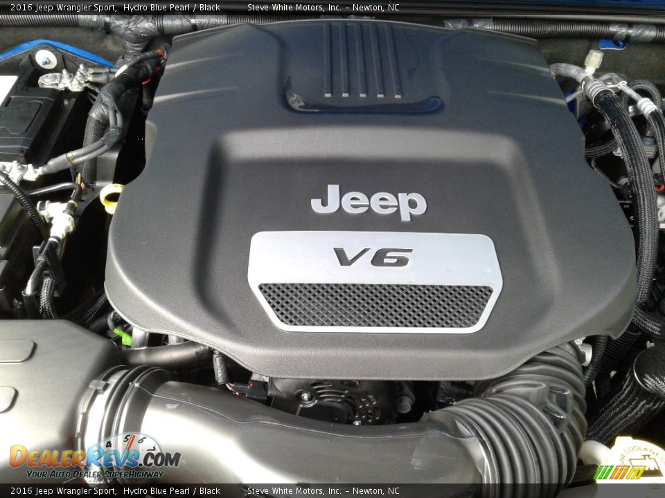 2016 Jeep Wrangler Sport Hydro Blue Pearl / Black Photo #28