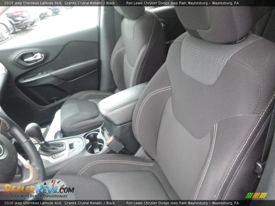 2016 Jeep Cherokee Latitude 4x4 Granite Crystal Metallic / Black Photo #14