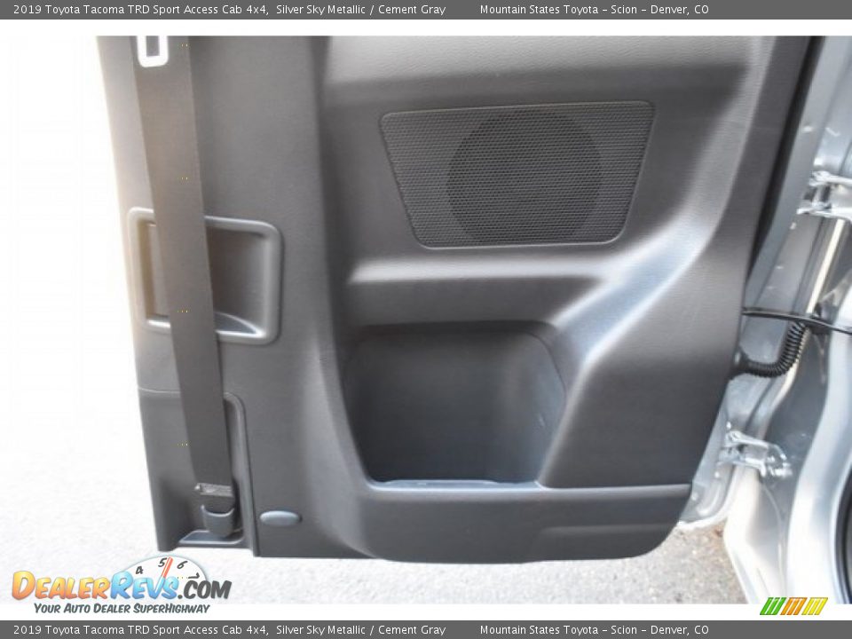 2019 Toyota Tacoma TRD Sport Access Cab 4x4 Silver Sky Metallic / Cement Gray Photo #23