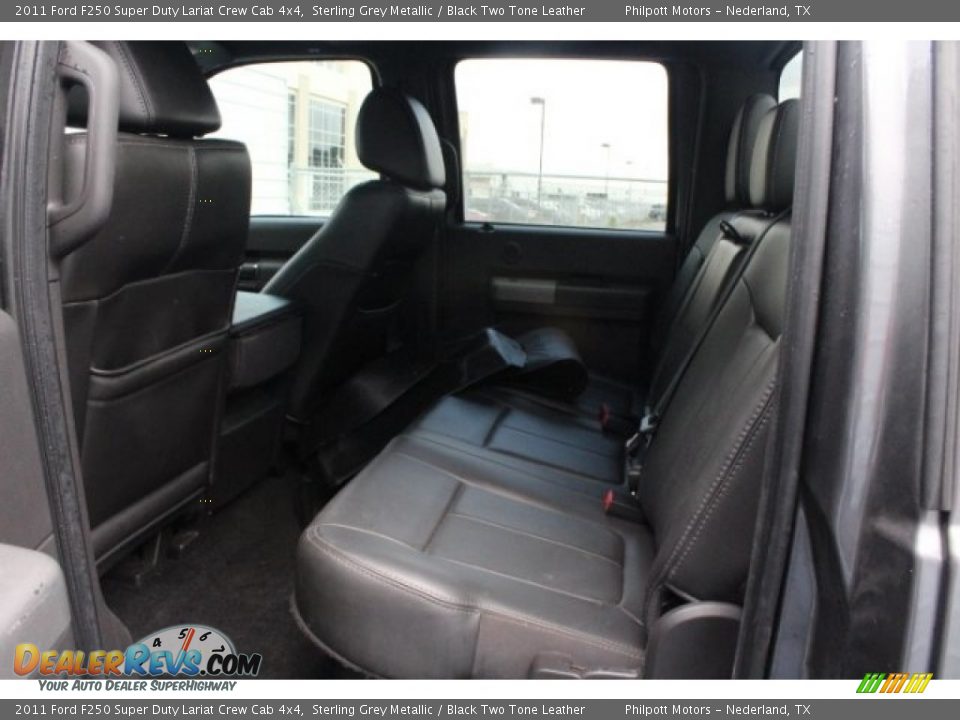 2011 Ford F250 Super Duty Lariat Crew Cab 4x4 Sterling Grey Metallic / Black Two Tone Leather Photo #23