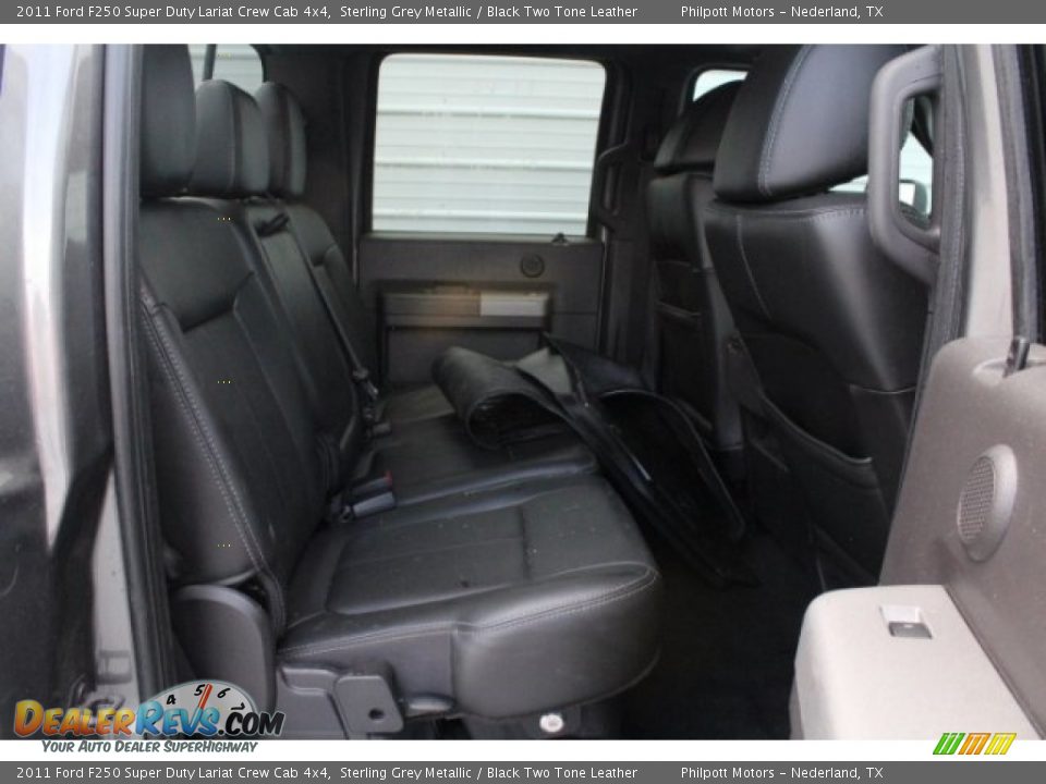 2011 Ford F250 Super Duty Lariat Crew Cab 4x4 Sterling Grey Metallic / Black Two Tone Leather Photo #28