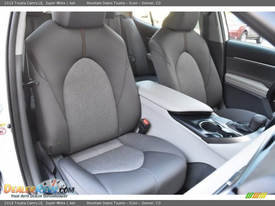 2019 Toyota Camry LE Super White / Ash Photo #13