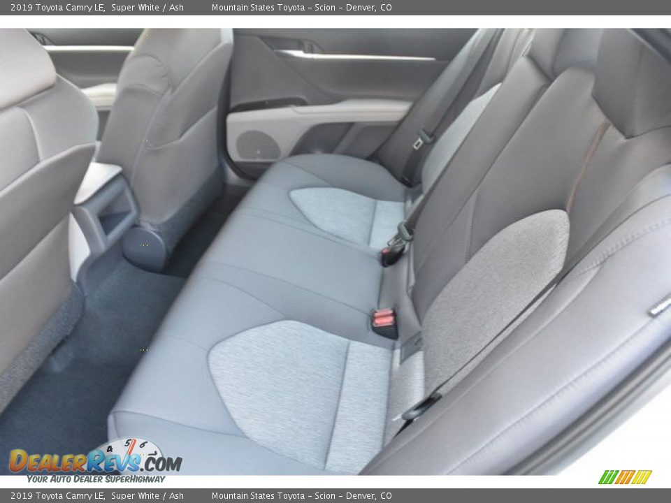 2019 Toyota Camry LE Super White / Ash Photo #15