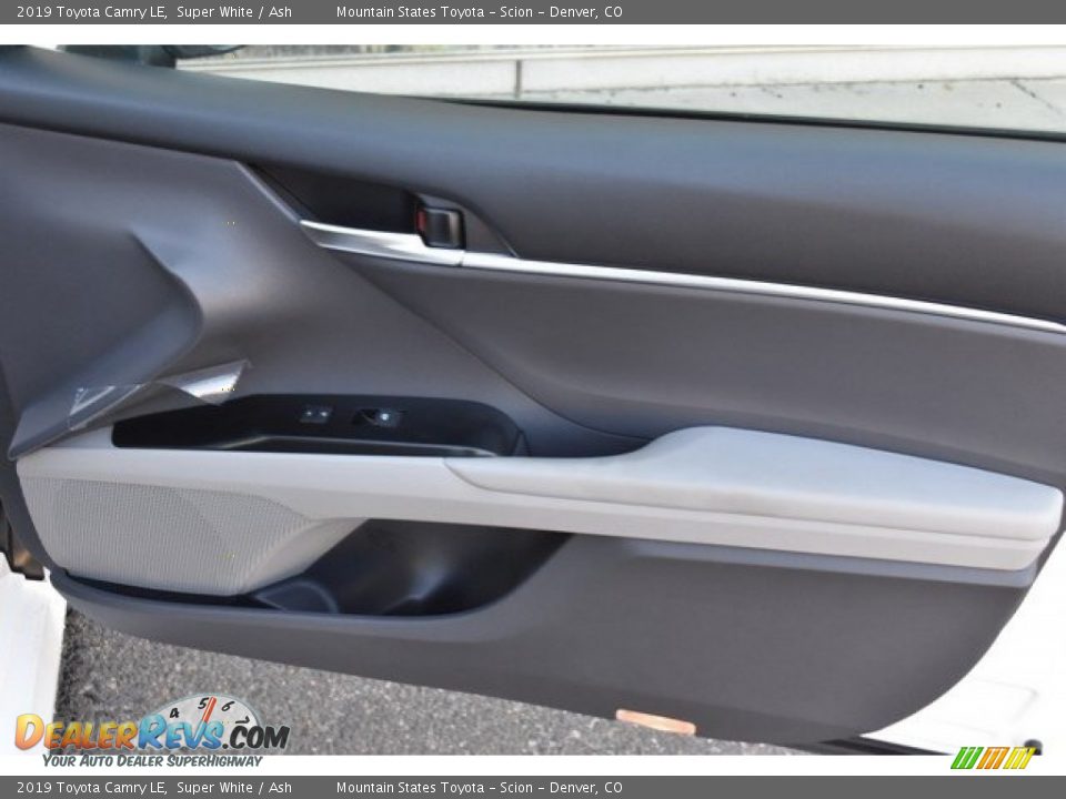 2019 Toyota Camry LE Super White / Ash Photo #22