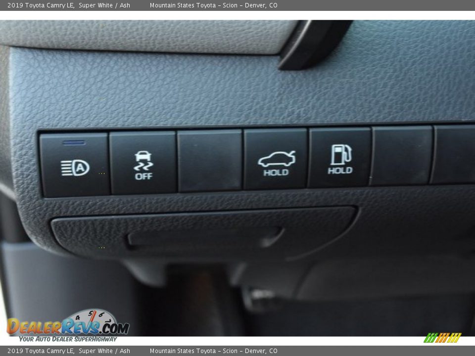 2019 Toyota Camry LE Super White / Ash Photo #25