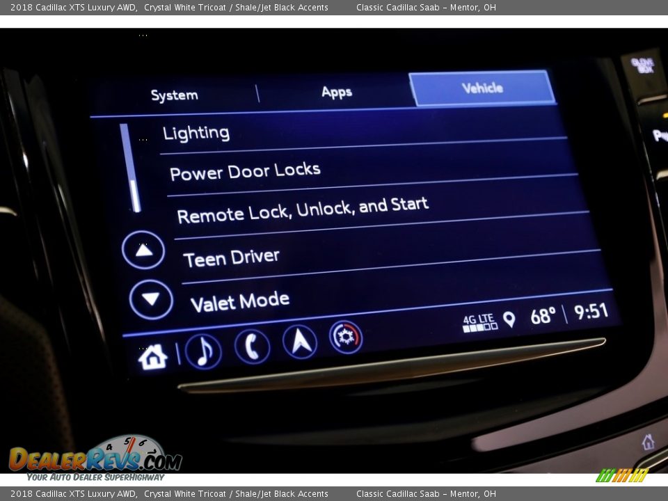 2018 Cadillac XTS Luxury AWD Crystal White Tricoat / Shale/Jet Black Accents Photo #17