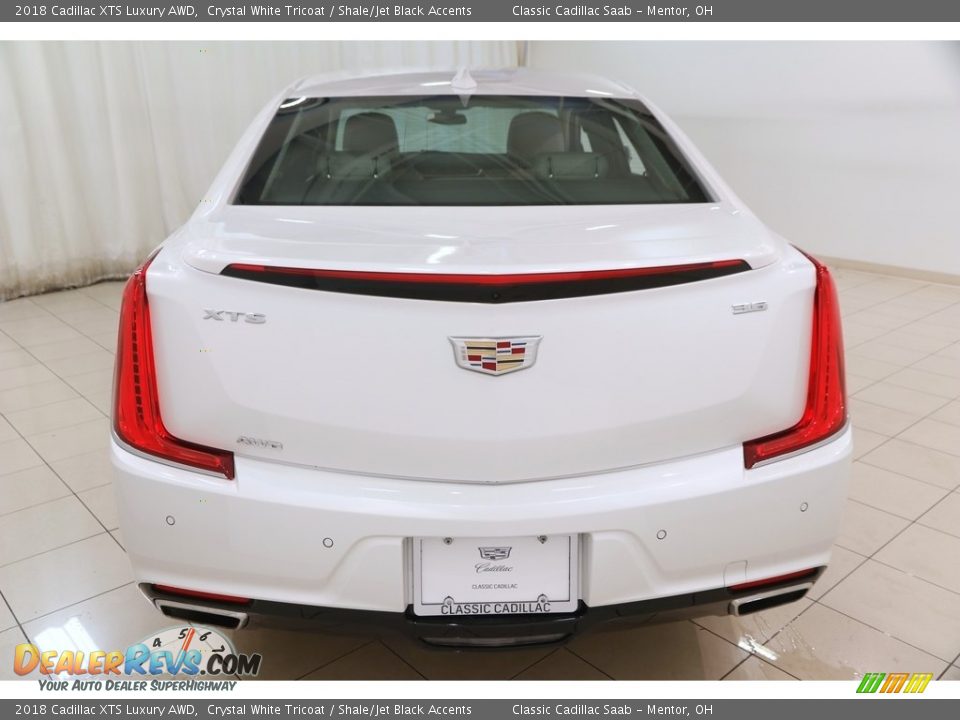 2018 Cadillac XTS Luxury AWD Crystal White Tricoat / Shale/Jet Black Accents Photo #25