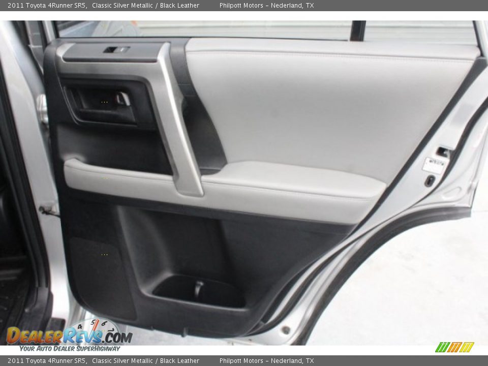 2011 Toyota 4Runner SR5 Classic Silver Metallic / Black Leather Photo #27