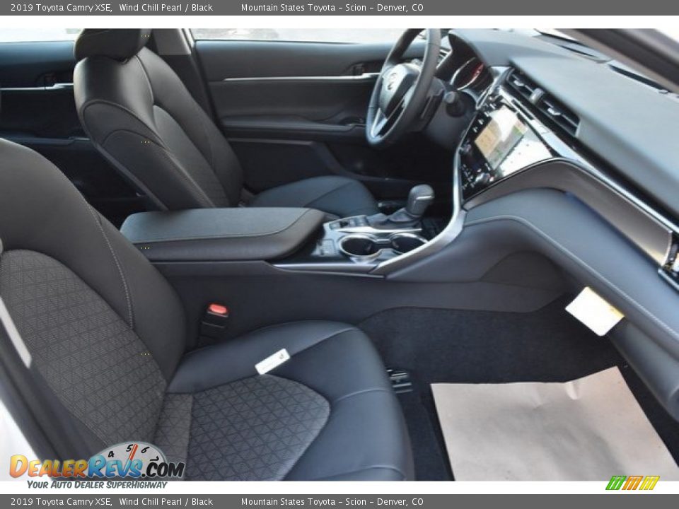 2019 Toyota Camry XSE Wind Chill Pearl / Black Photo #12