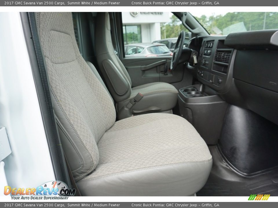 2017 GMC Savana Van 2500 Cargo Summit White / Medium Pewter Photo #12