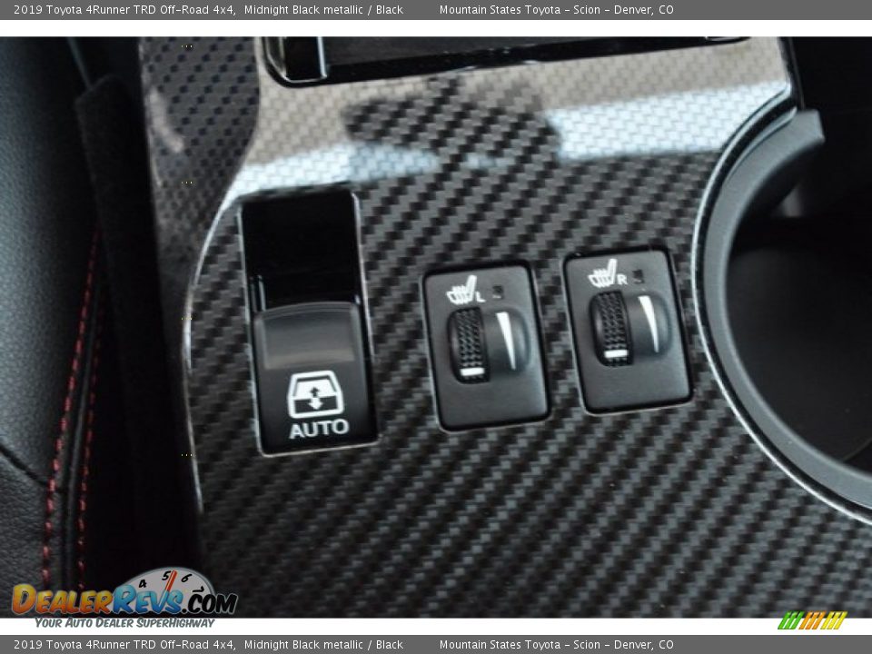Controls of 2019 Toyota 4Runner TRD Off-Road 4x4 Photo #29