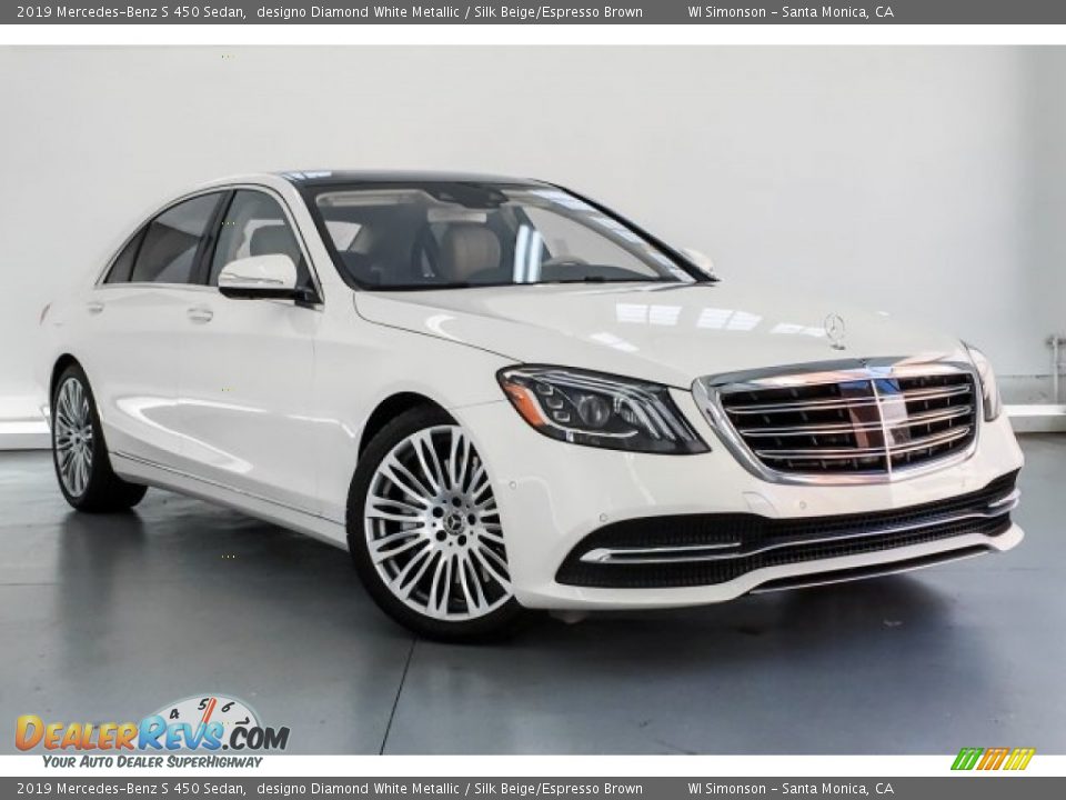 Front 3/4 View of 2019 Mercedes-Benz S 450 Sedan Photo #12