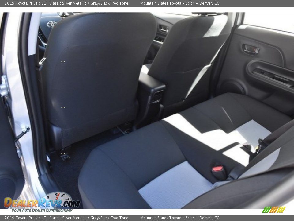2019 Toyota Prius c LE Classic Silver Metallic / Gray/Black Two Tone Photo #13
