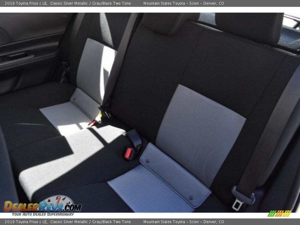 2019 Toyota Prius c LE Classic Silver Metallic / Gray/Black Two Tone Photo #15