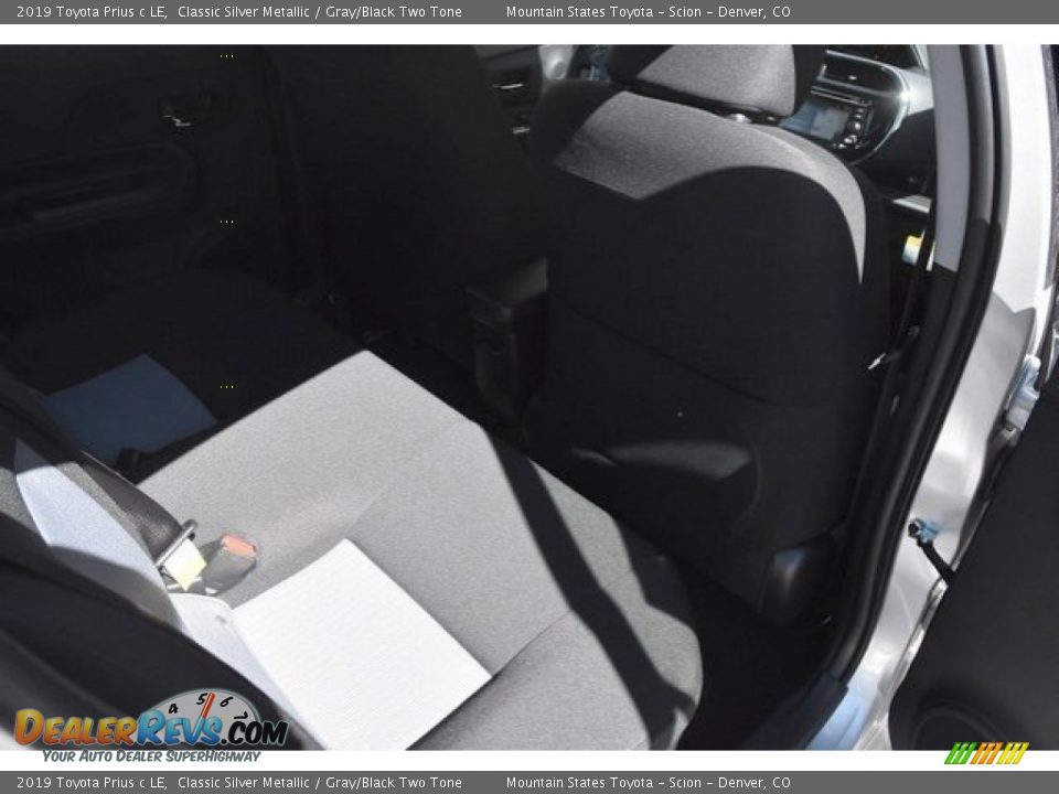 2019 Toyota Prius c LE Classic Silver Metallic / Gray/Black Two Tone Photo #16