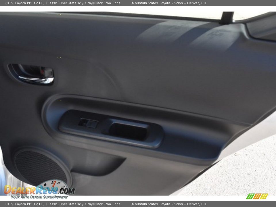 2019 Toyota Prius c LE Classic Silver Metallic / Gray/Black Two Tone Photo #22