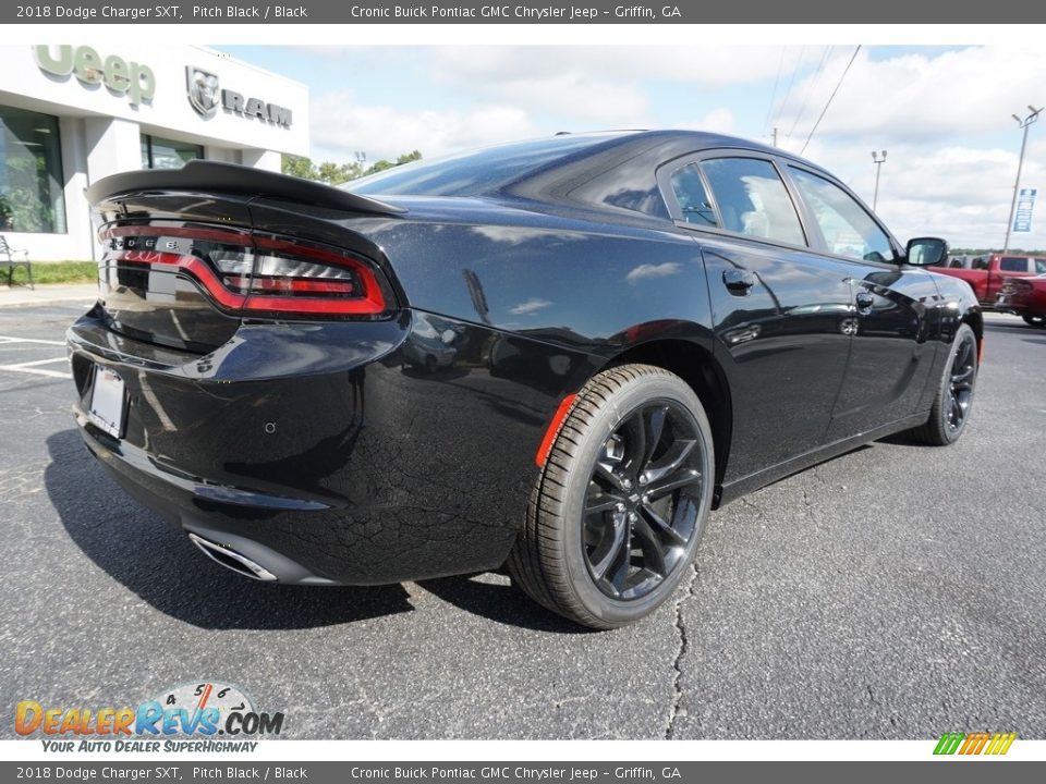 2018 Dodge Charger SXT Pitch Black / Black Photo #11